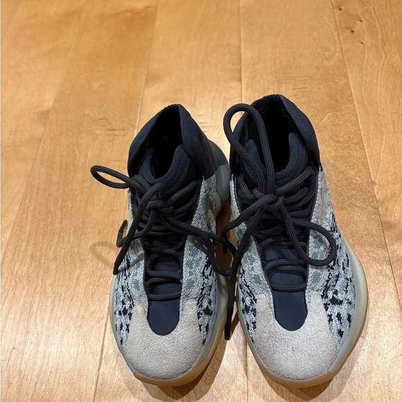 Adidas Yeezy QNTM basketball shoes sneakers youth boy men sz 4 - Picture 4 of 8